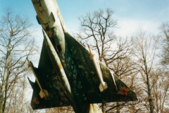 April-2000-d